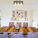 Villa Elegant Old Town Camilla 6 Bedrooms Pool Table *
