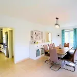Villa Elegant Old Town Camilla 6 Bedrooms Pool Table