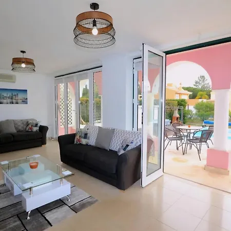 Elegant Old Town Camilla 6 Bedrooms Pool Table Villa