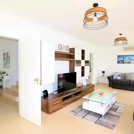 Elegant Old Town Rosa 6 Bedrooms Pool Table * Vilamoura