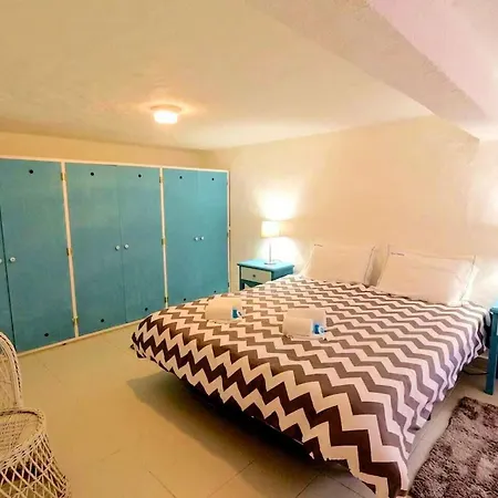 Villa Elegant Old Town Rosa 6 Bedrooms Pool Table Vilamoura