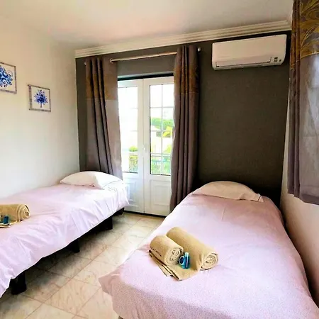 Elegant Old Town Rosa 6 Bedrooms Pool Table Villa
