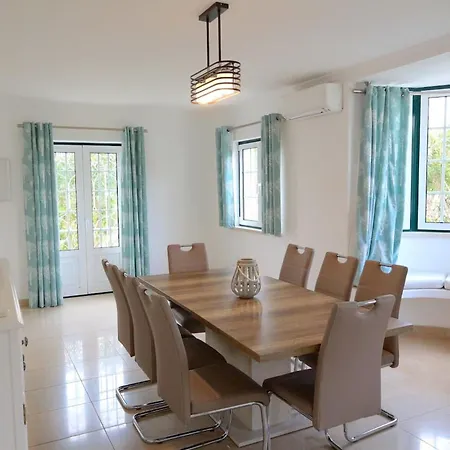 Villa Elegant Old Town Camilla 6 Bedrooms Pool Table Vilamoura