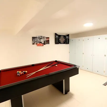 Elegant Old Town Camilla 6 Bedrooms Pool Table Villa Vilamoura