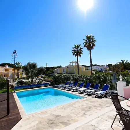 Villa Elegant Old Town Camilla 6 Bedrooms Pool Table Vilamoura