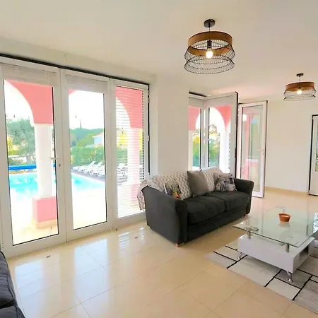 Elegant Old Town Rosa 6 Bedrooms Pool Table * Vilamoura