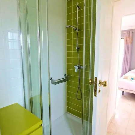 Elegant Old Town Camilla 6 Bedrooms Pool Table Villa